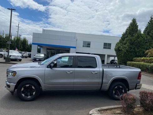 Used 2021 RAM 1500 Laramie AWD/4WD image 4