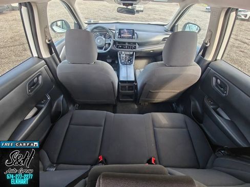 Used 2024 Nissan Rogue S AWD/4WD image 19