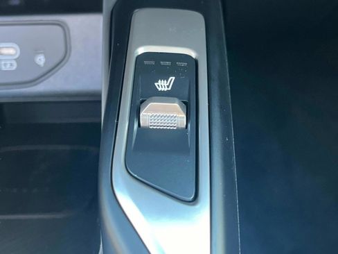 New 2025 Kia Sorento S FWD image 32