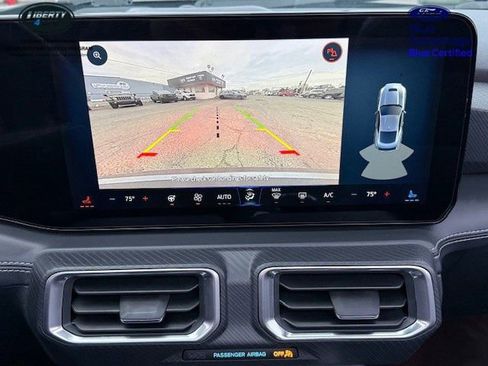 Certified 2025 Ford Mustang Premium image 34