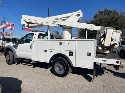 Used 2008 Ford F550 2WD Regular Cab Super Duty image 5