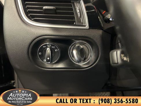 Used 2018 Porsche Macan S image 22