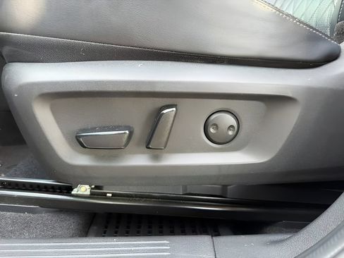 Used 2021 Nissan Rogue Platinum FWD image 11