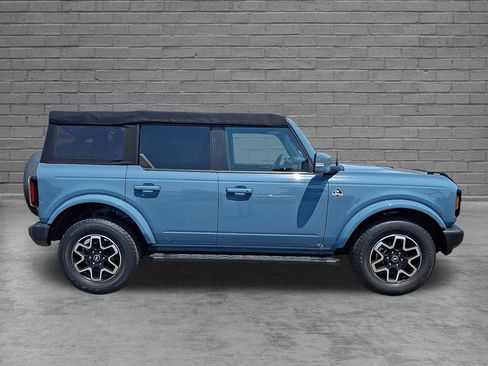 Used 2022 Ford Bronco Outer Banks AWD/4WD image 13
