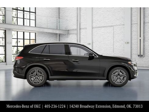 New 2026 Mercedes-Benz GLC 300 4MATIC image 2