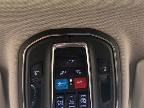 Used 2022 Jeep Grand Cherokee L Limited w/ Trailer Tow Group (B) image 18