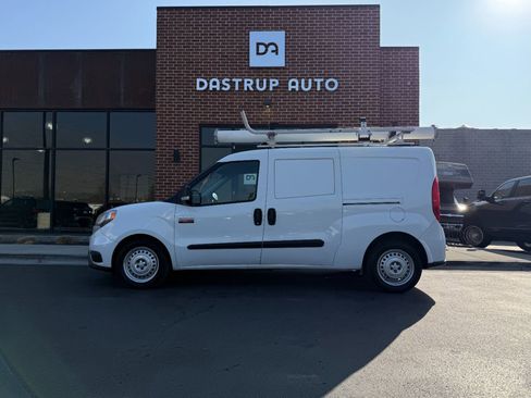 Used 2022 RAM ProMaster City Tradesman image 4