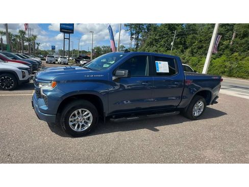 Used 2024 Chevrolet Silverado 1500 RST AWD/4WD image 6