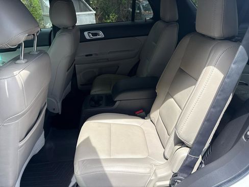 Used 2014 Ford Explorer Limited w/ Equipment Group 302A image 11