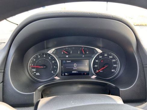 Used 2024 GMC Terrain SLE image 10