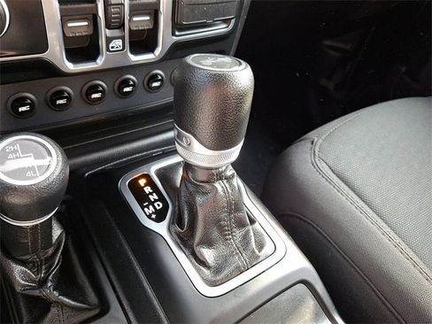 Used 2020 Jeep Wrangler Unlimited Sport image 14