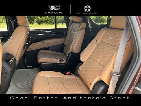 Used 2023 Cadillac Escalade Premium Luxury w/ Performance Package AWD/4WD image 31