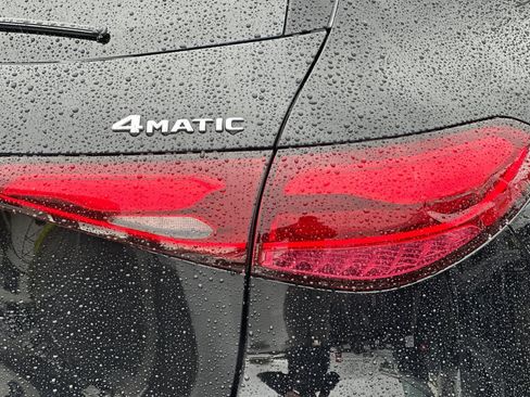 Certified 2025 Mercedes-Benz GLC 300 4MATIC image 28