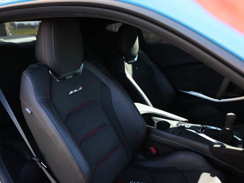 Used 2022 Chevrolet Camaro ZL1 image 12