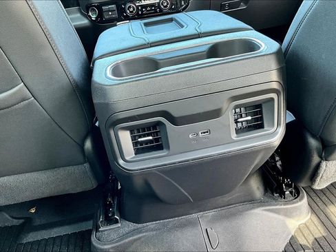 Used 2022 Chevrolet Silverado 1500 RST image 10