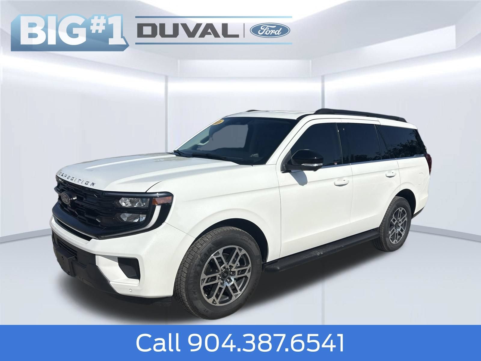 New 2026 Ford Expedition Active RWD image 2