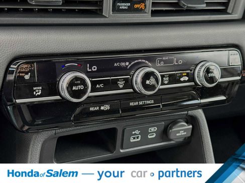 New 2025 Honda Pilot Sport image 21