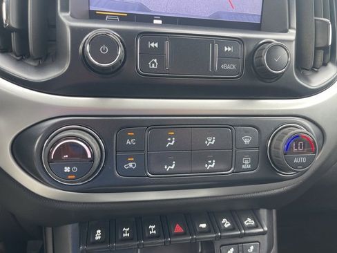 Used 2019 Chevrolet Colorado ZR2 image 32