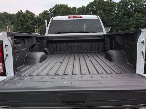 New 2026 GMC Sierra 2500 SLE w/ Max Trailering Package AWD/4WD image 24