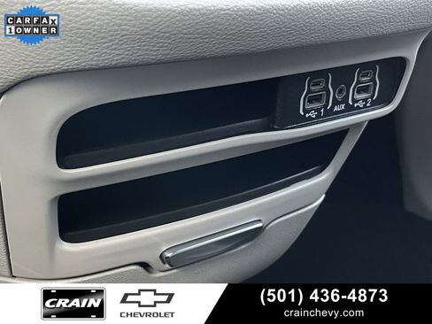 Used 2023 Chrysler Pacifica Touring-L image 20