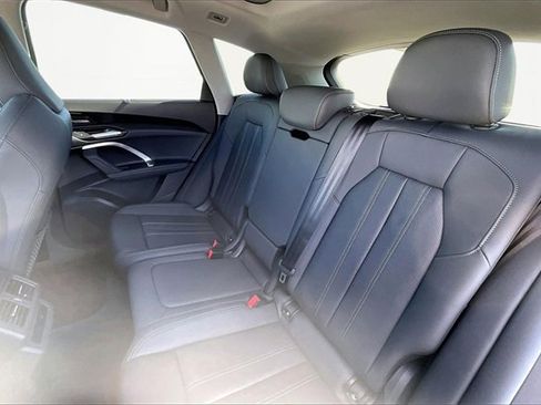 Used 2025 Audi Q5 Premium Plus w/ Premium Plus image 28