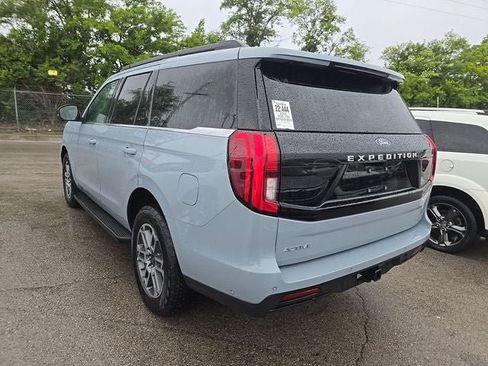 Used 2025 Ford Expedition Active AWD/4WD image 9
