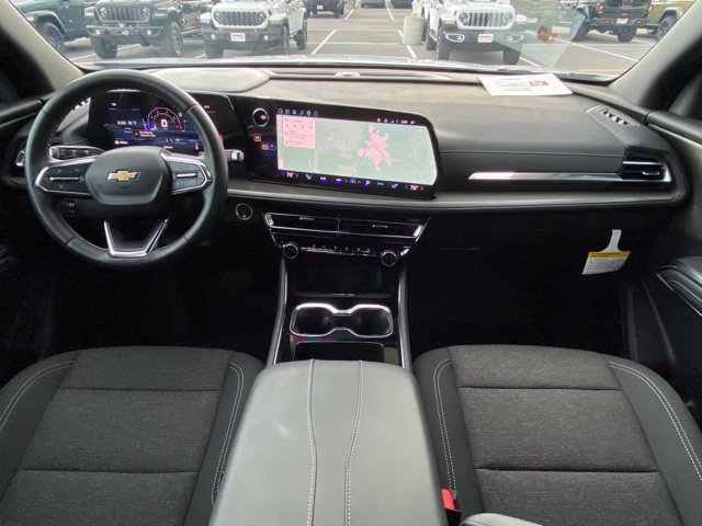 Used 2026 Chevrolet Traverse LT w/ LPO, Floor Liner Package FWD image 27