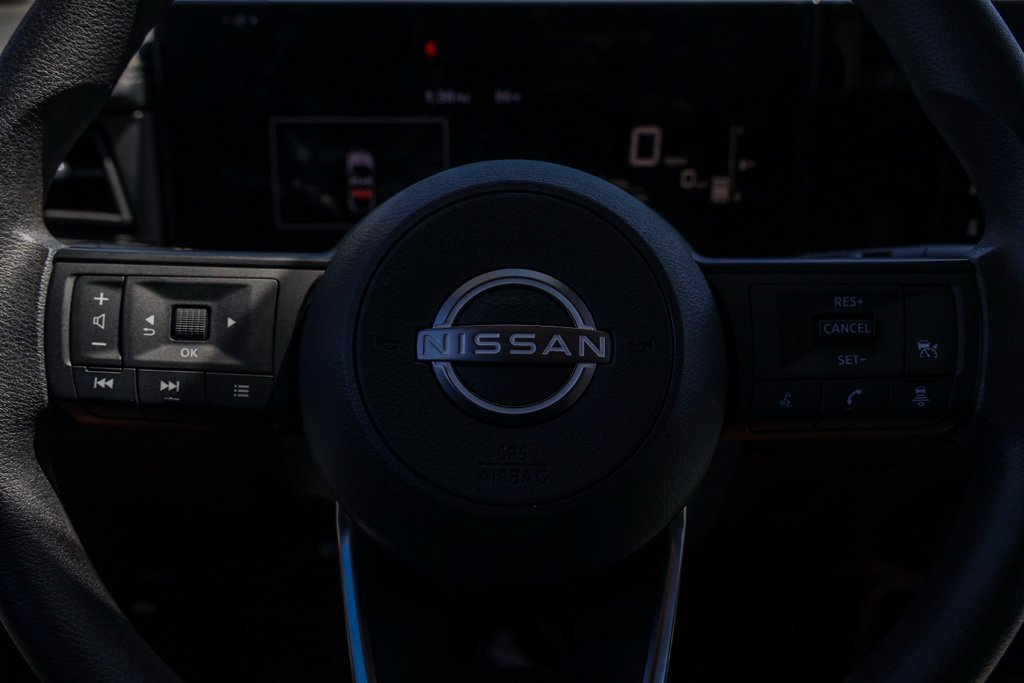 Used 2025 Nissan Kicks SV FWD image 28