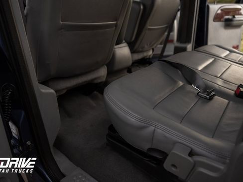 Used 2006 Ford F250 Lariat image 22