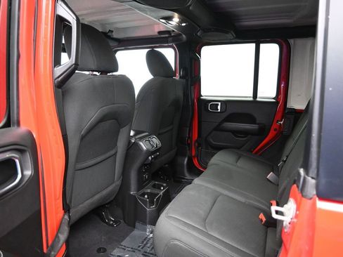 Used 2023 Jeep Wrangler Sahara image 28