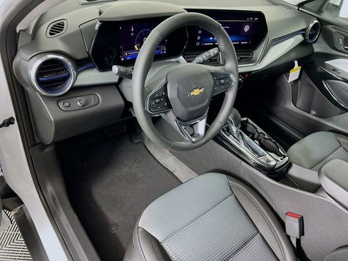 New 2026 Chevrolet Trax LT w/ Driver Confidence Package image 9