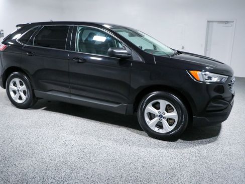 Used 2021 Ford Edge SE image 6