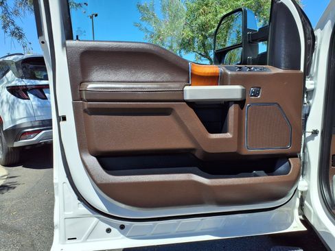 Used 2019 Ford F150 King Ranch w/ Equipment Group 601A Luxury AWD/4WD image 19