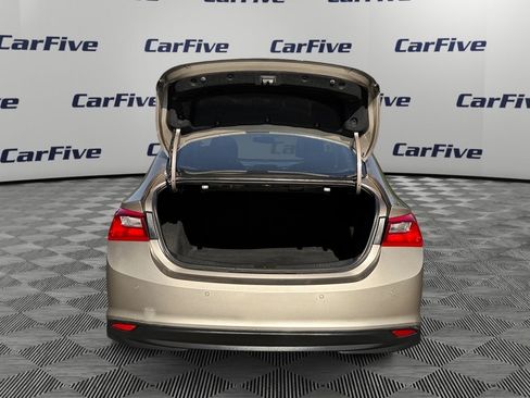 Used 2023 Chevrolet Malibu LT w/ Driver Confidence Package FWD image 11
