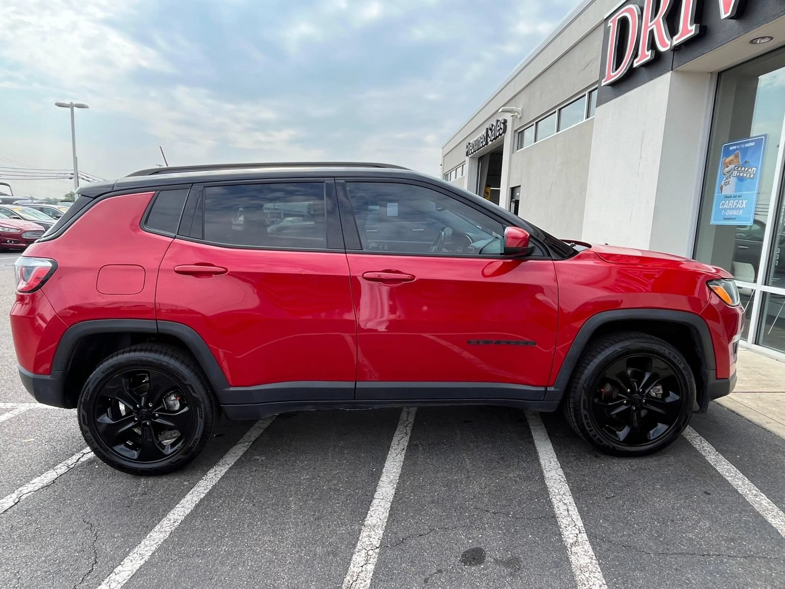 Used 2019 Jeep Compass Latitude AWD/4WD image 11