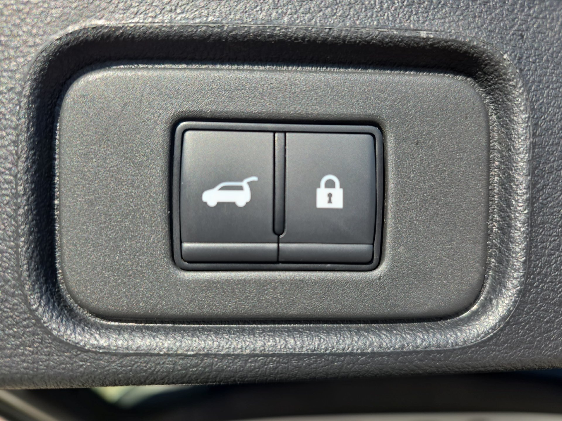 Used 2025 Nissan Pathfinder Rock Creek AWD/4WD image 13