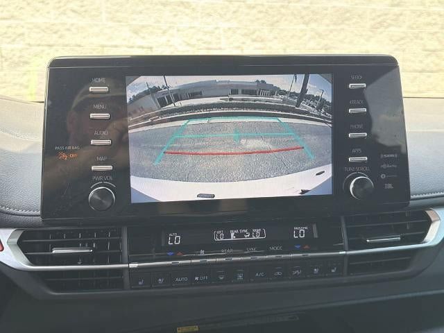 Used 2023 Toyota Sienna XSE AWD/4WD image 29