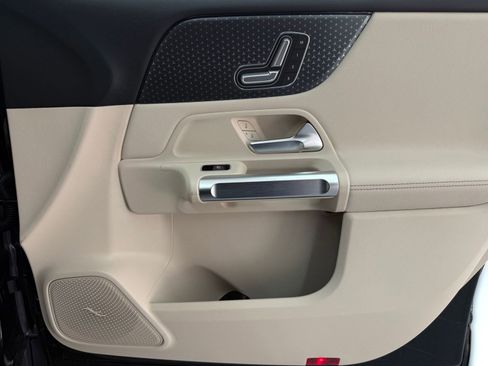 New 2026 Mercedes-Benz GLB 250 image 20