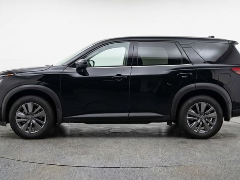 Used 2025 Nissan Pathfinder SV FWD image 5