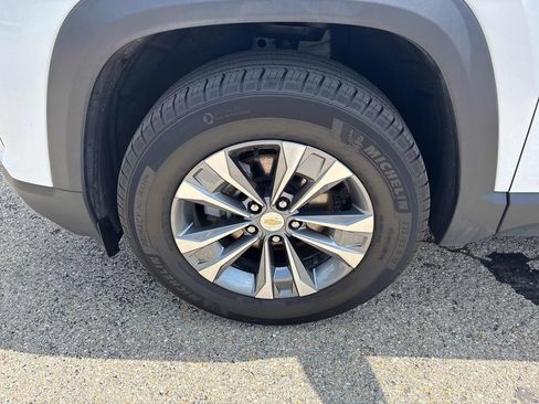 Used 2025 Chevrolet Equinox LT w/ Convenience Package II AWD/4WD image 32