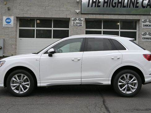 Used 2025 Audi Q3 2.0T Premium AWD/4WD image 3