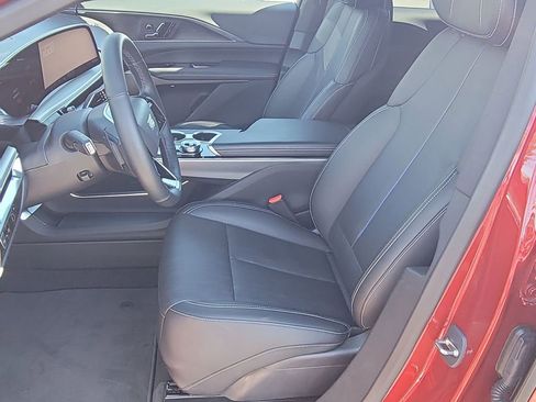 Certified 2024 Cadillac Lyriq Luxury image 18