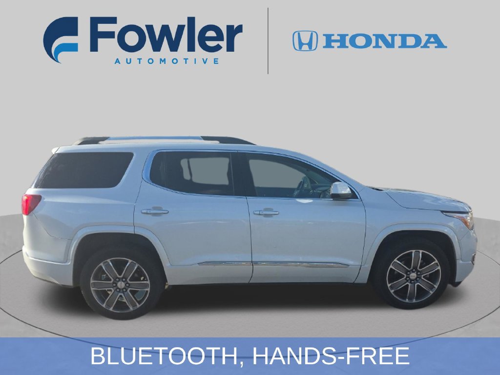 Used 2017 GMC Acadia Denali w/ Technology Package AWD/4WD image 3