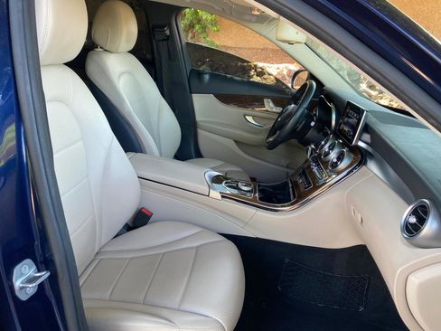Used 2018 Mercedes-Benz C 300 Sedan image 45