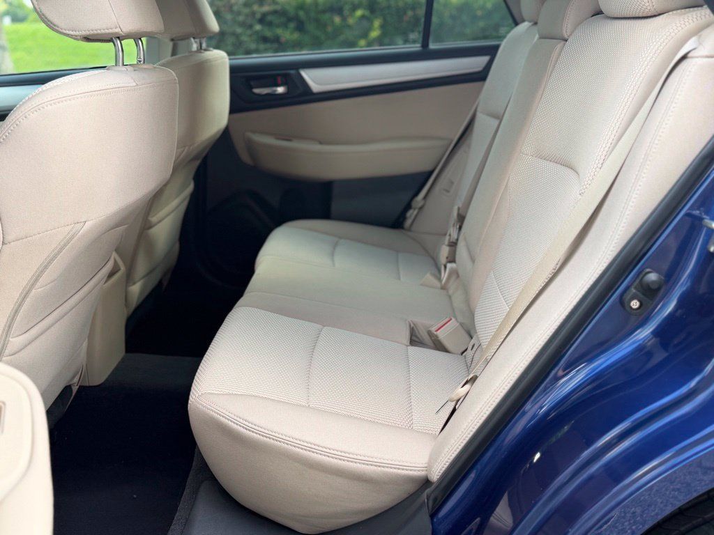 Used 2017 Subaru Outback 2.5i Premium AWD/4WD image 13