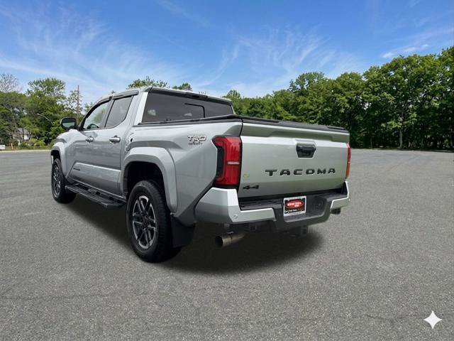 Used 2024 Toyota Tacoma TRD Sport w/ TRD Sport Upgrade Package AWD/4WD image 6