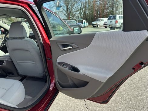 Used 2017 Chevrolet Malibu LT w/ Driver Confidence Package image 17