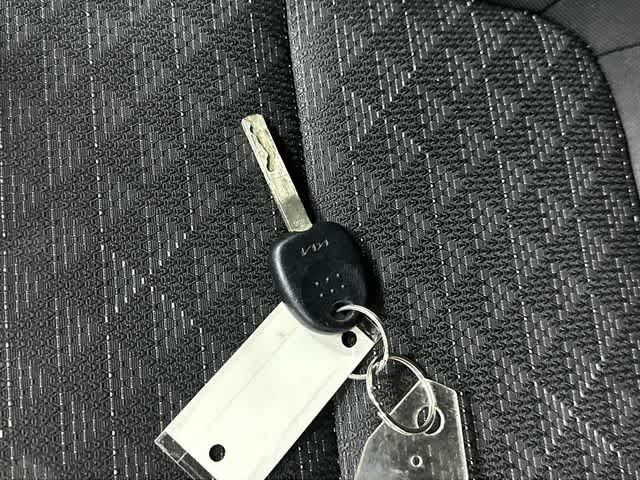 Used 2023 Kia Rio LX FWD image 32