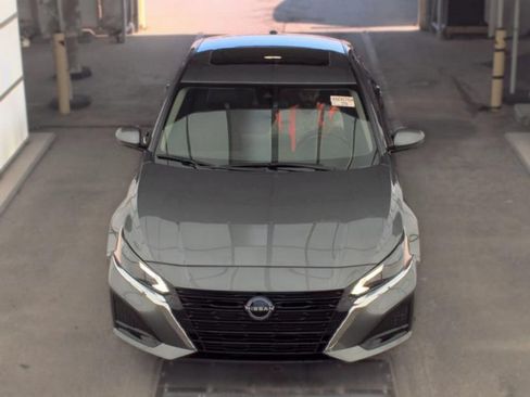 Used 2024 Nissan Altima 2.5 SL AWD/4WD image 2