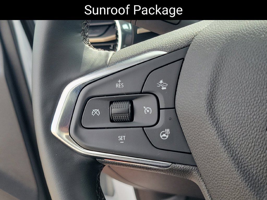 Used 2025 Chevrolet Trax ACTIV w/ Sunroof Package FWD image 13